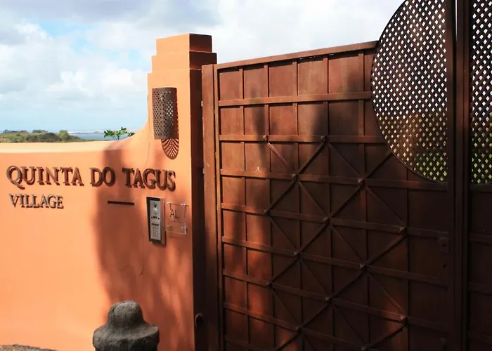 Szálloda Quinta Tagus Costa de Caparica